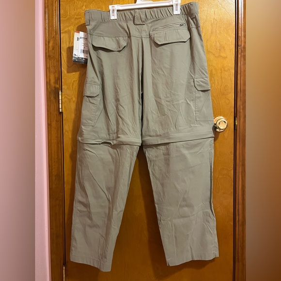 NEW Men’s Rustic Ridge Olive Green Convertible Zip-Off Hiking Cargo Pants. 2X. - Picture 2 of 16